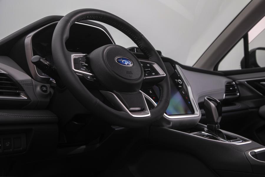 Детали интерьера Subaru Outback Touring 2019 года  (NA) (фото 19 из 41)